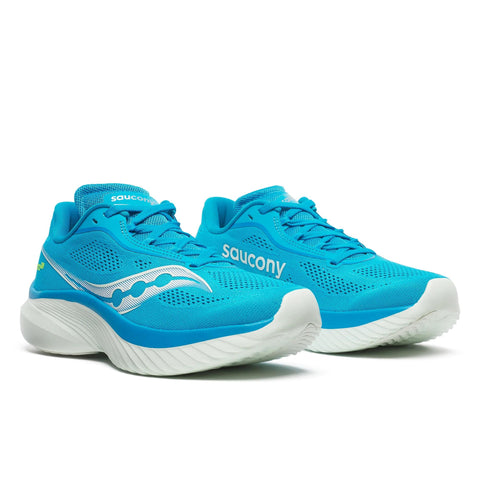Women's Saucony Kinvara 15 Blue - pair, three quarter angle