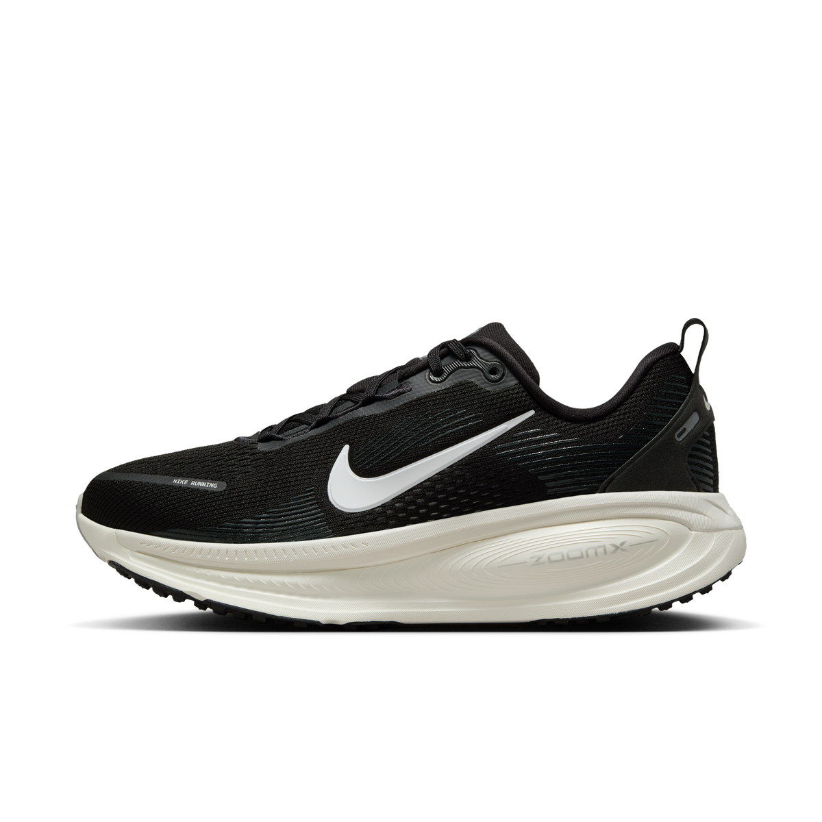 Women's Nike Vomero 18 Black / Summit White hero