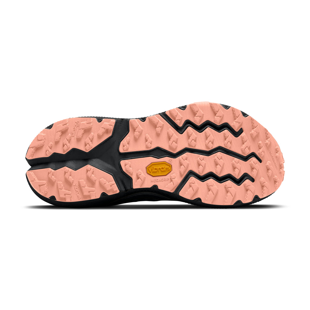 Women's Brooks Cascadia 20 Grey / Grey / Peach outsole